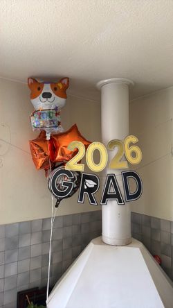 Free Graduation balloons