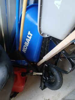 Wheel barrow