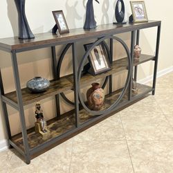 Like-new Console Foyer Table