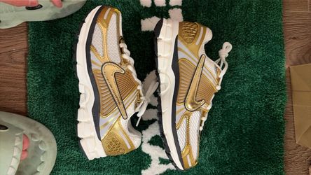 W nike zoom vomero 5