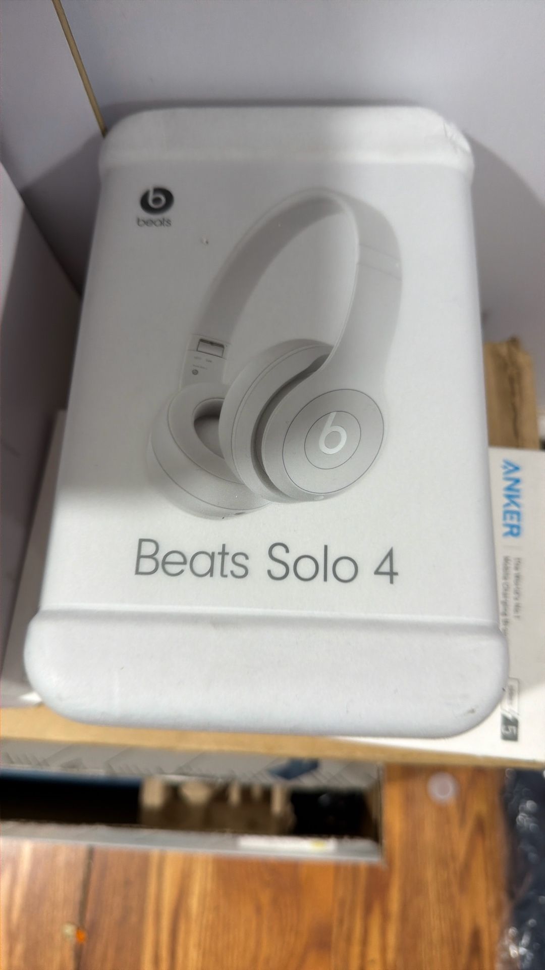 Beats Solo 4 Brand New
