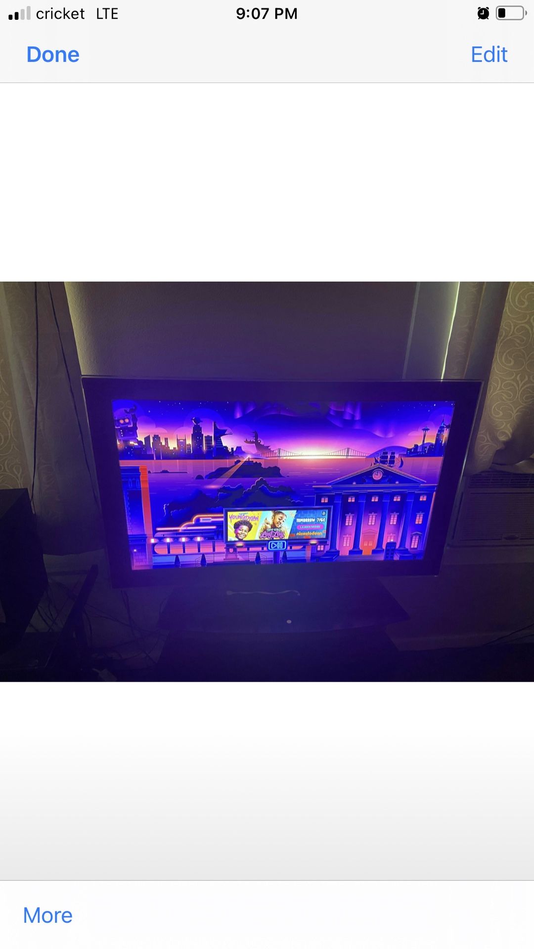 Selling Samsung Tv None Smart Has Universal Remote Works Good Electronics & Media