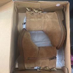 UGG BROWN BOOTS