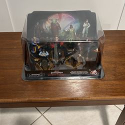 Disney’s Figurine Set