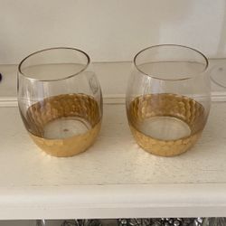 2 Small Glasses Or Vases