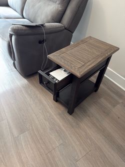 Side End Table w/ one drawer