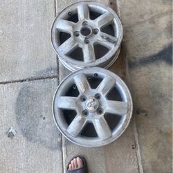 2 Wall Size  185/60/14  Almonum  