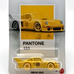 Hot Wheels Silver Series 1:64 Scale Diecast Model - Porsche 934/5 (Pantone 123)