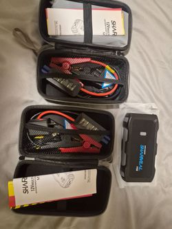 Jump starter , para pasar corriente para carros
