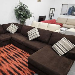 Ashley Chocolate Brown Sectional with Chaise – Pet-Friendly Comfort
