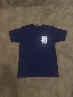 VTG EARLY 2000s UNDEFEATED NAVY BLUE WHITE T SHIRT SIZE M