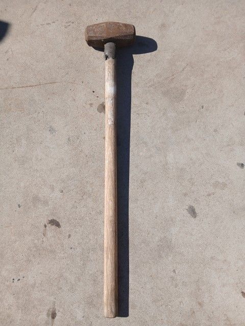 SLEDGE HAMMER