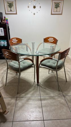 Dining set