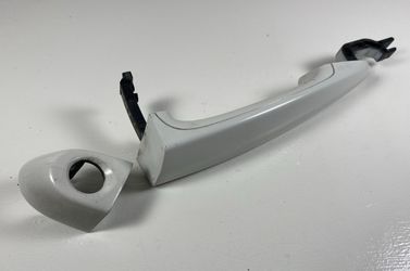 DRIVER FRONT EXTERIOR DOOR HANDLE BMW E90 E92 335i 328i