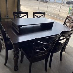 Comedor de seis sillas  🦖