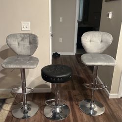 3 Set Of Bar Stools 