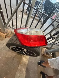 Honda Accord Rim with Taillight