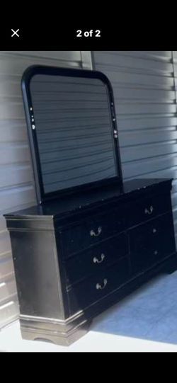 Dresser with Mirror