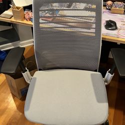 [Moving] Steelcase Think