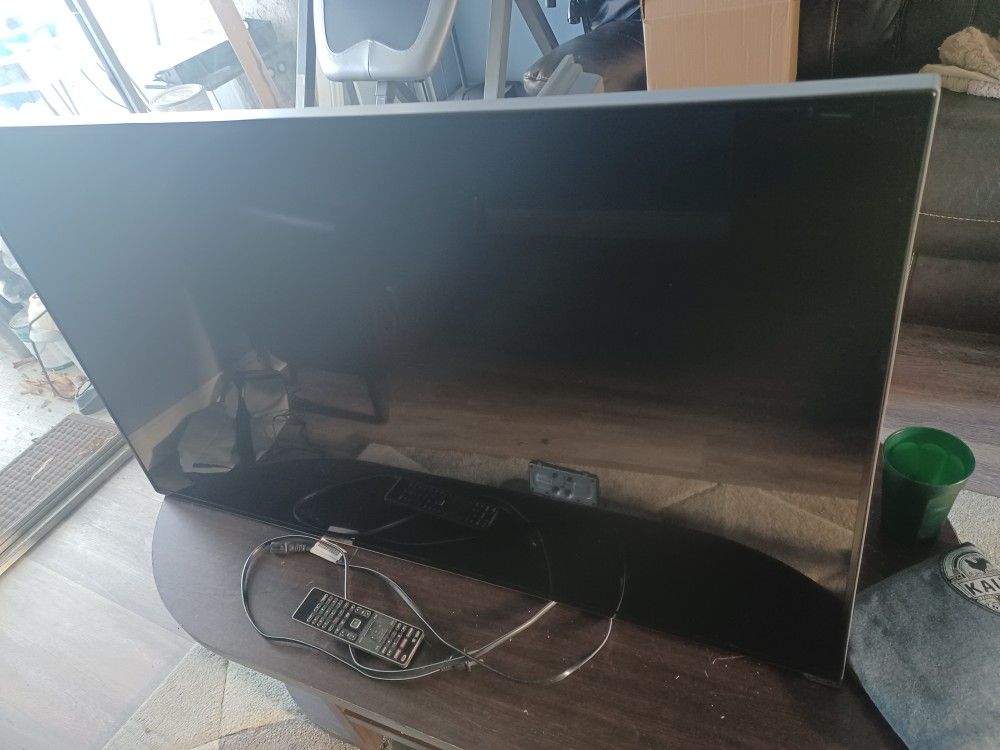 VIZIO M471i-A2 47-Inch 1080p 120Hz Smart LED HDTV