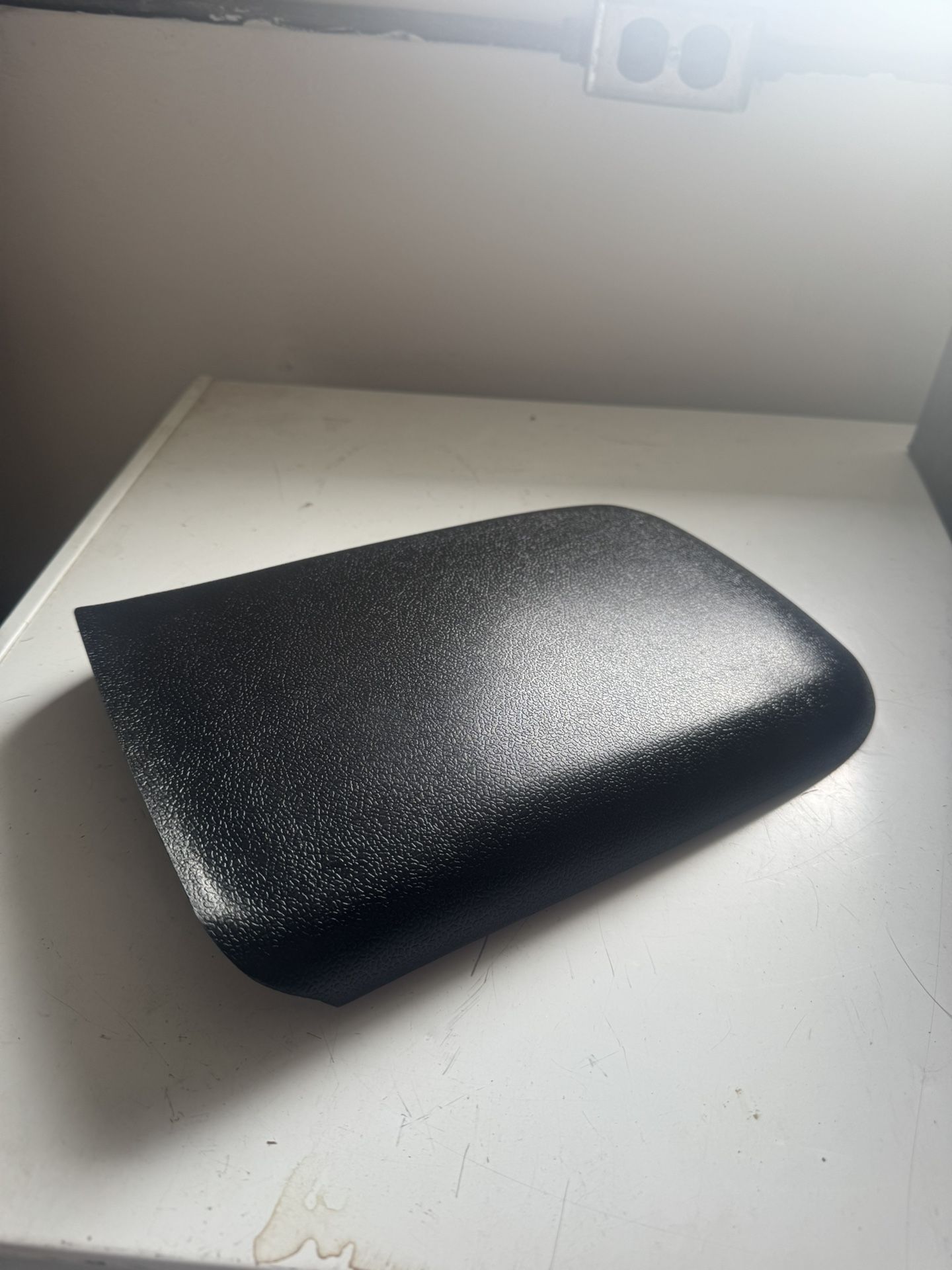 2005-2009 Mustang Arm Rest 