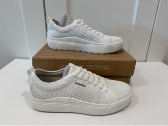 NEW Dr. Scholl’s Time Off White Knit Casual Sneakers, Women’s Size 8.5, Sample