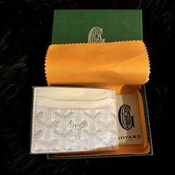 Cream/Black/Yellow Goyard Card Holder With Box