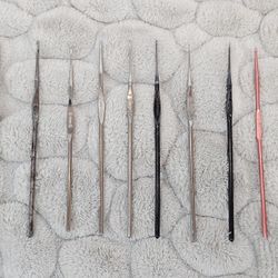 VTG METAL CROCHET HOOKS - LOT of 10