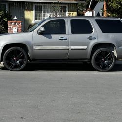 24” GMC YUKON GLOSS BLACK RIMS (RIMS ONLY!!)