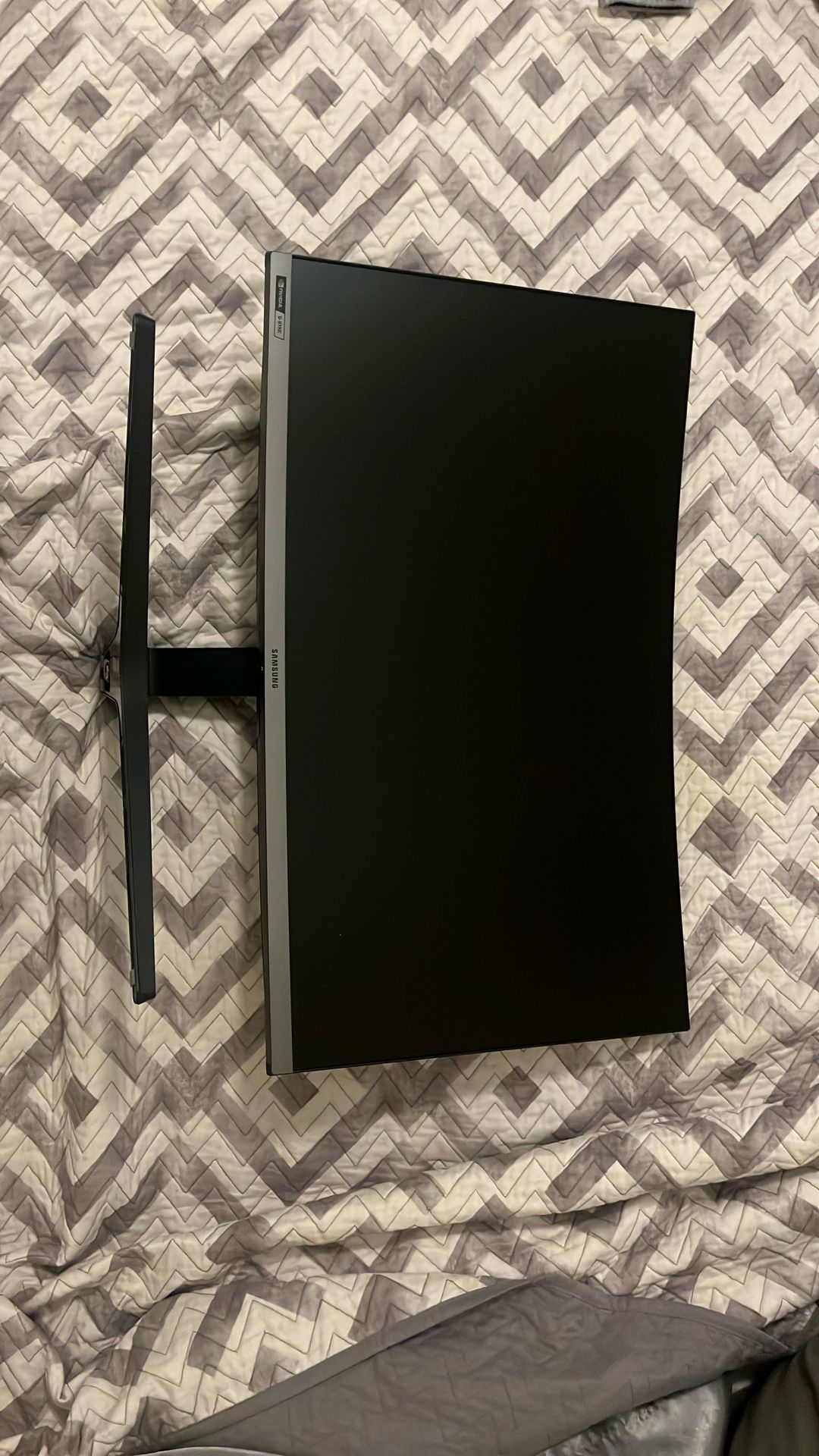 Samsung 28inch Curved Gaming Monitor 1080p 240hz Refresh Rate