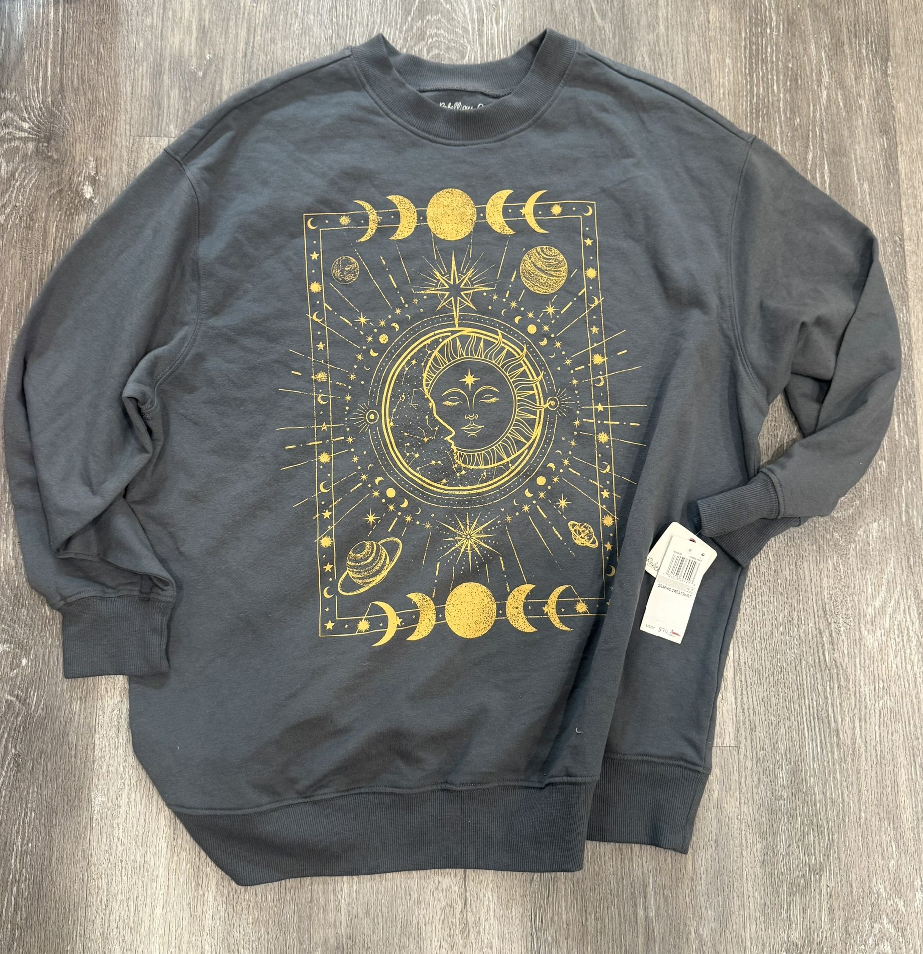 🌙 NWT Rebellious One Celestial Print Sweatshirt - Size 1X 🌟