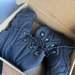 Snow Boots (Men Size 9)