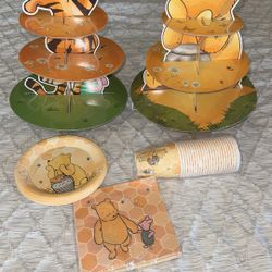Winnie The Pooh And Tiger Cupcakes Stand 