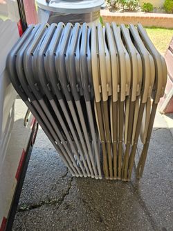 Party folding chairs new