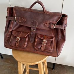 Genuino Leather Handbag