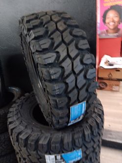 New Set of tires 35 12.50 17 GLADIATOR MT