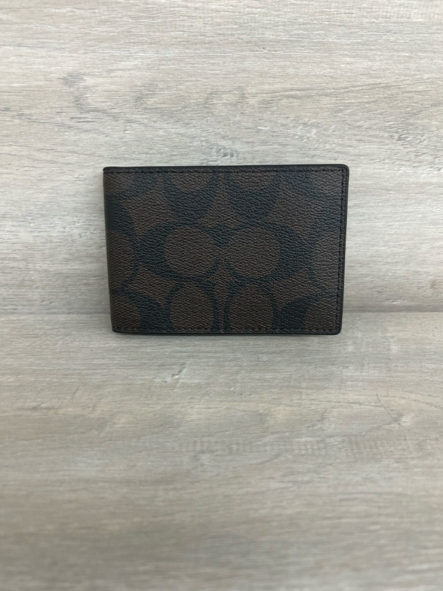 Coach Id Billfold Wallet In Signature Canvas (PO1020049)