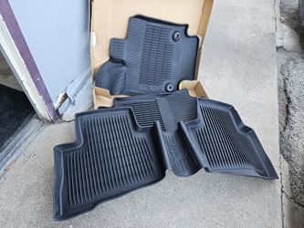 2021 - 2024 Toyota Venza All Weather Floor Liners