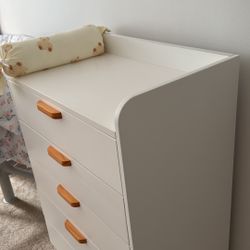 Dresser, Cômoda 