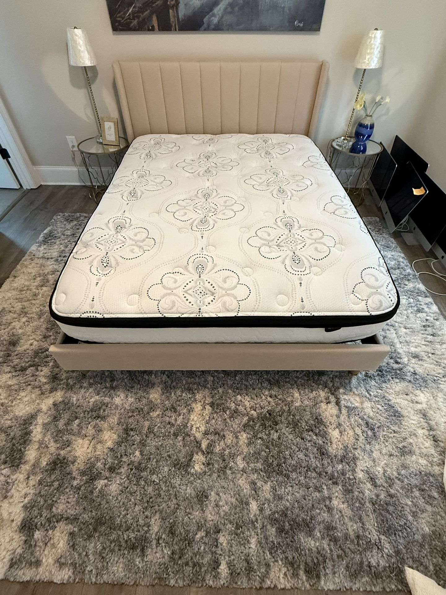 Queen bed & queen mattress for sale.