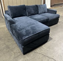 MICHAEL NICHOLAS Blue Sectional 