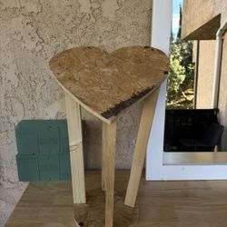heart stand