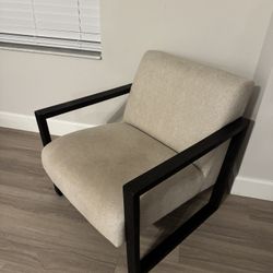 Accent Chair 