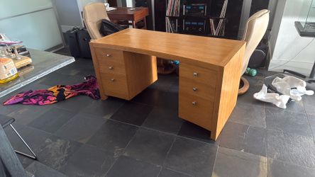 Executive Office Desk - Good Condition