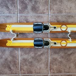 Vintage Riviera Competitor Series Wood Water Skis