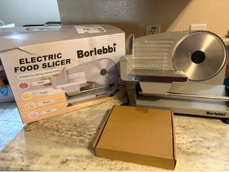 Electric food slicer