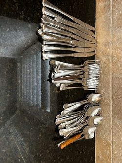 60 pieces flatware- butter knives forks spoons