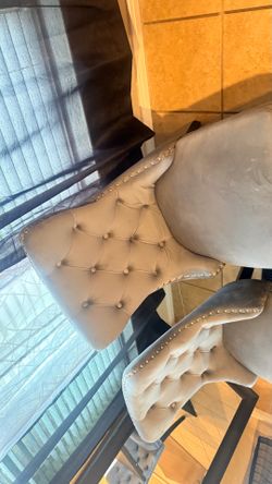 4 dining room chairs