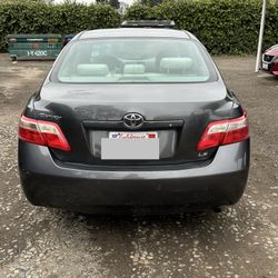 Toyota Camry LE  2.4 2009 