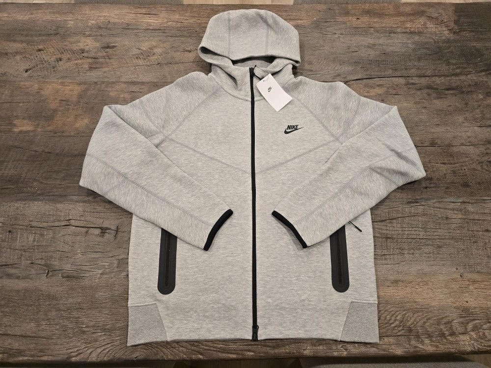 NIKE SPORTSWEAR TECH FLEECE HOODIE MENS...SZ XXL...BNWT